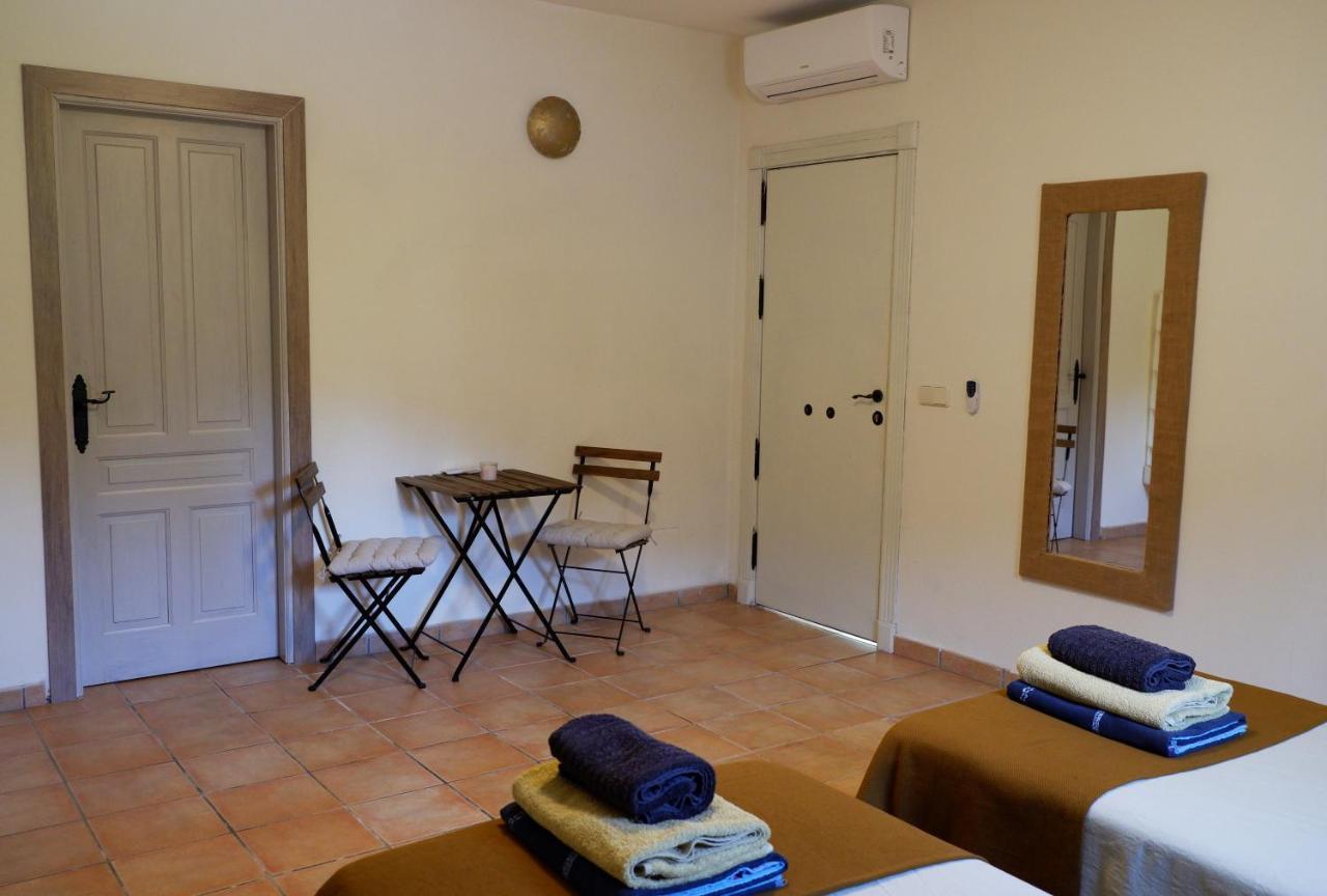 Coín Vegan Guesthouse Finca Pereila מראה חיצוני תמונה