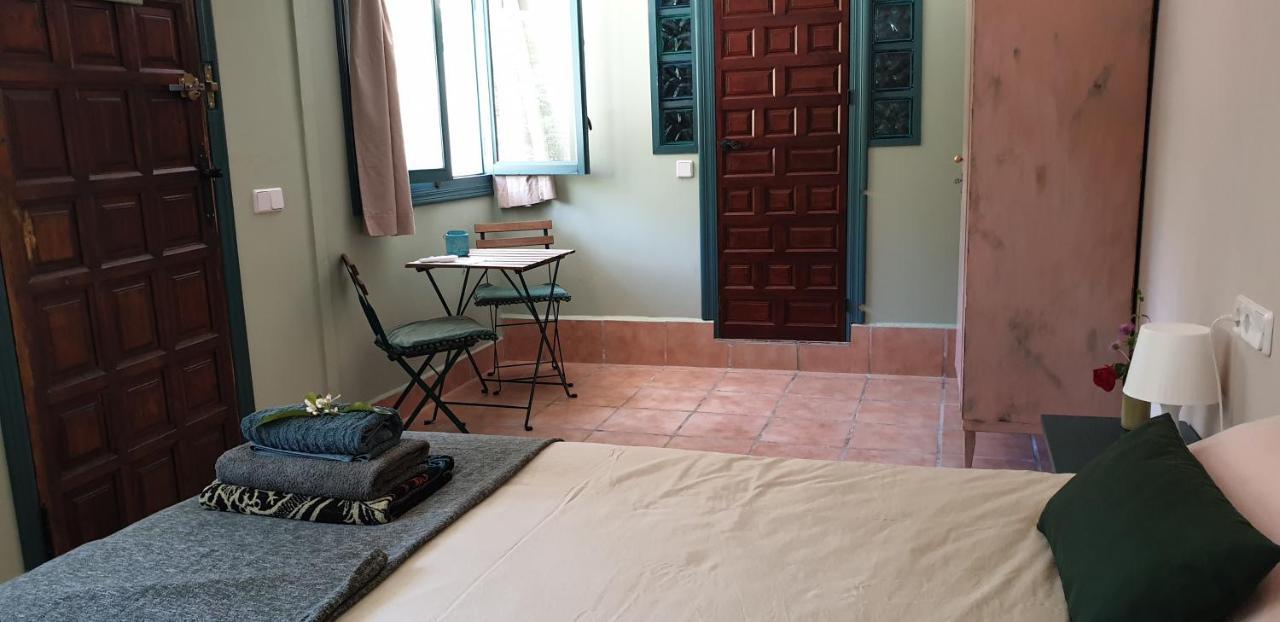 Coín Vegan Guesthouse Finca Pereila מראה חיצוני תמונה